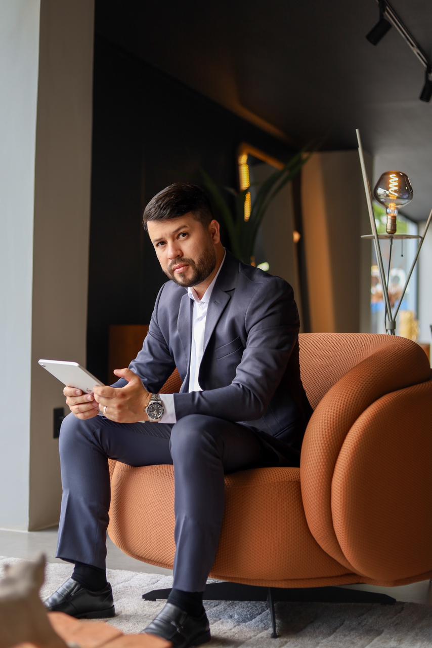 Dr. Thayrony Cristian, gastroenterologista em Arapiraca